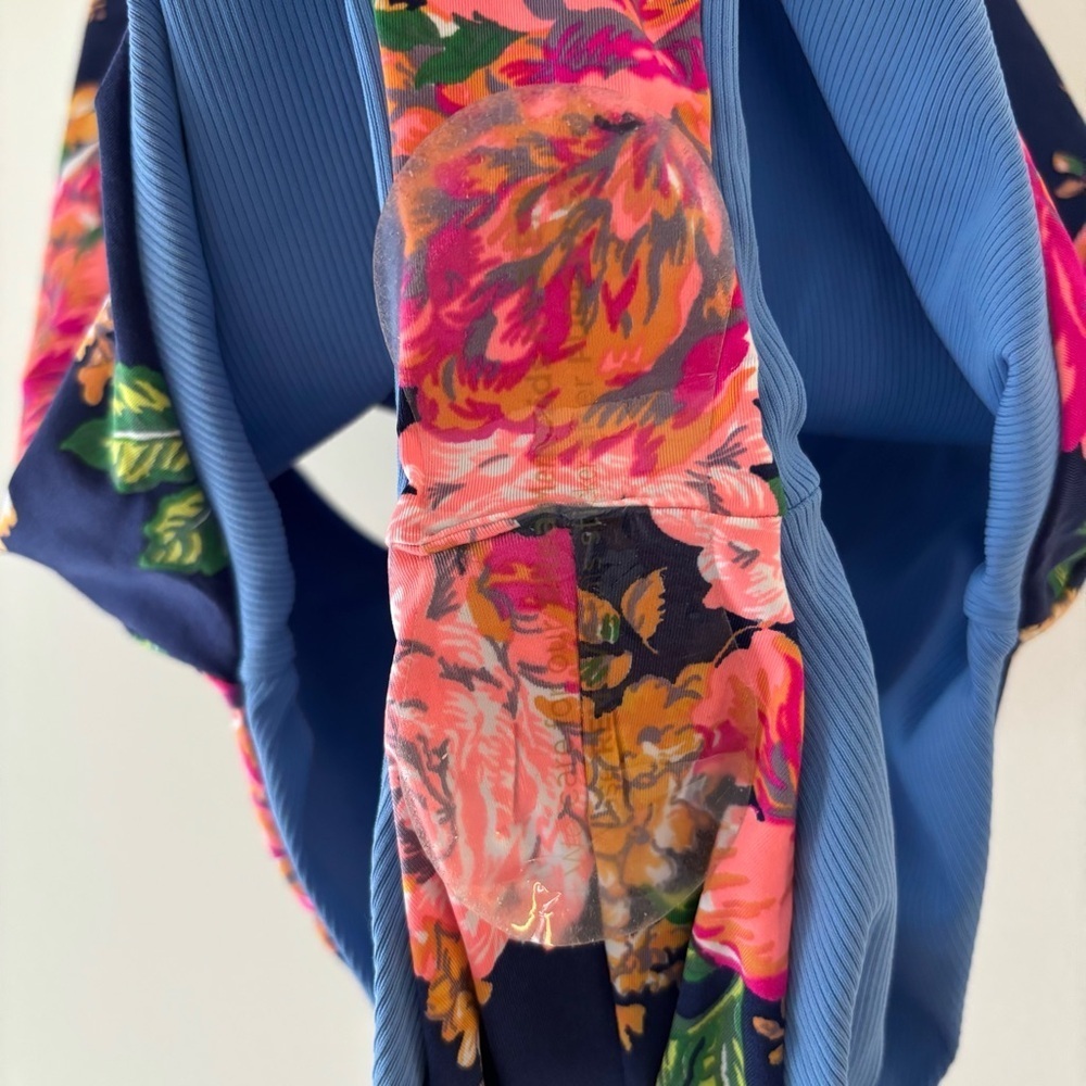 NWT Maaji Reversible Blue and Floral on Navy Deep Plunge High Leg 1 Pc. Swimsuit - Picture 8 of 10